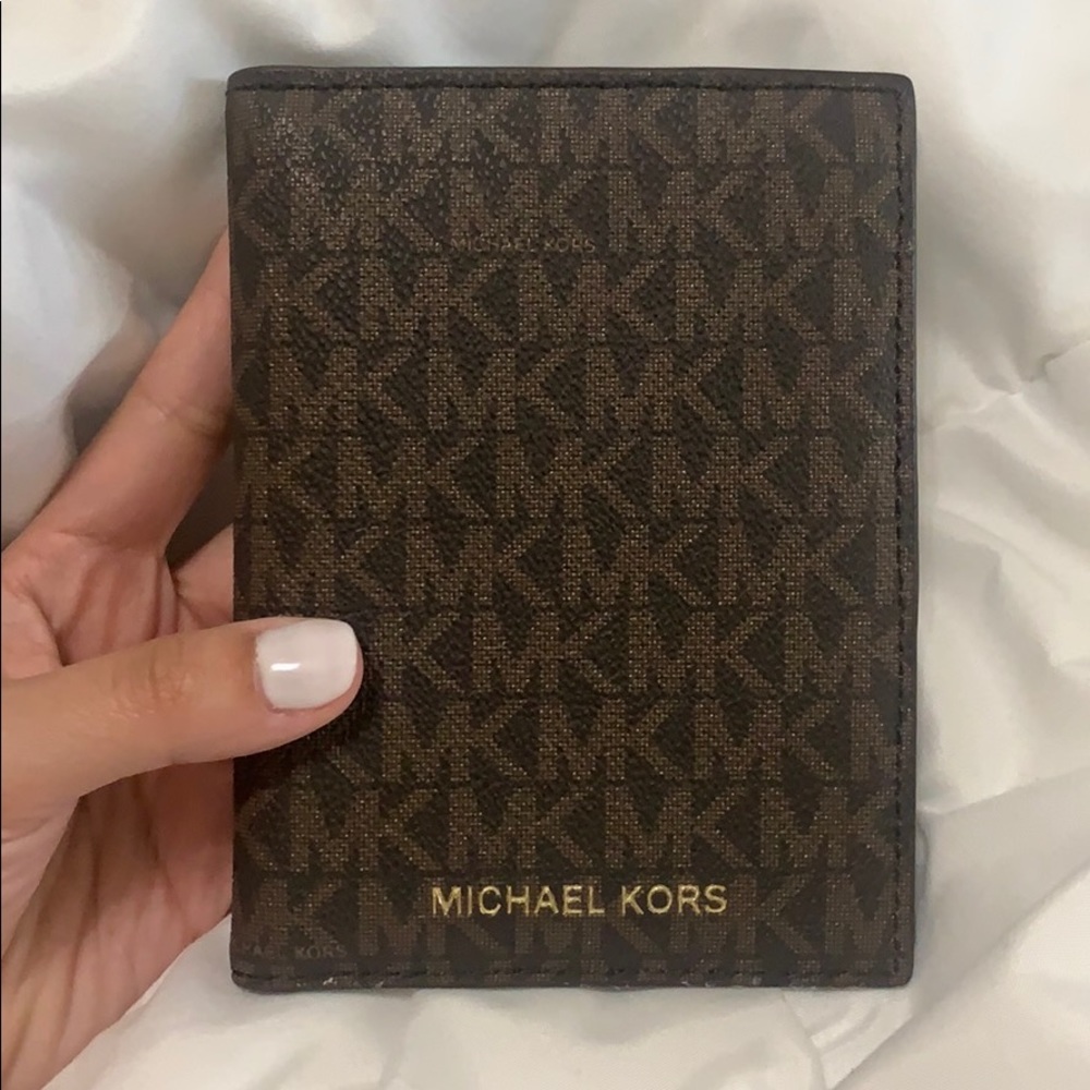 MICHAEL KORS BRAND NEW